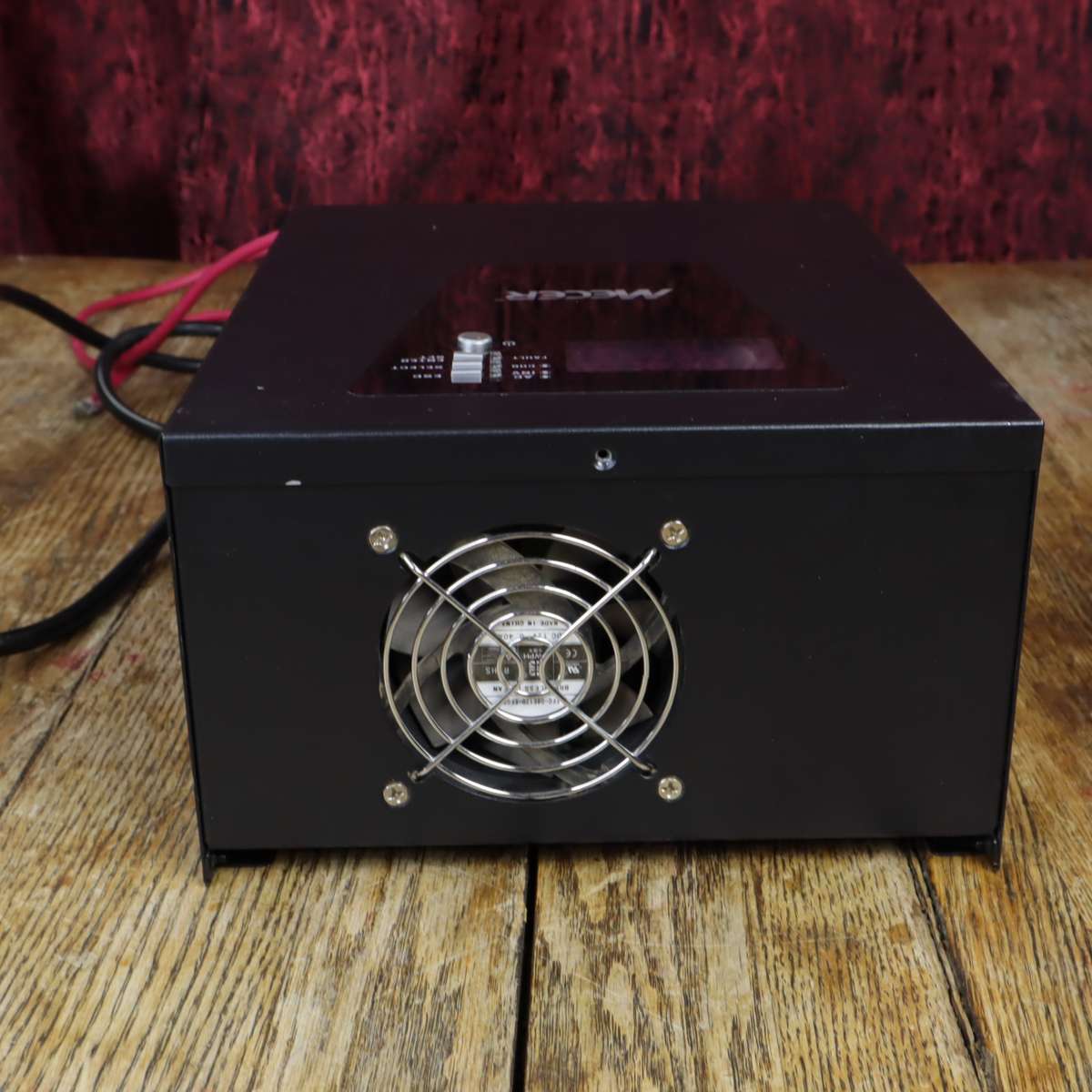 Mecer 2400VA, 1800W, 24V Inverter With MPPT Solar Charger  (IVR-2400MPPT) - Pre-Owned