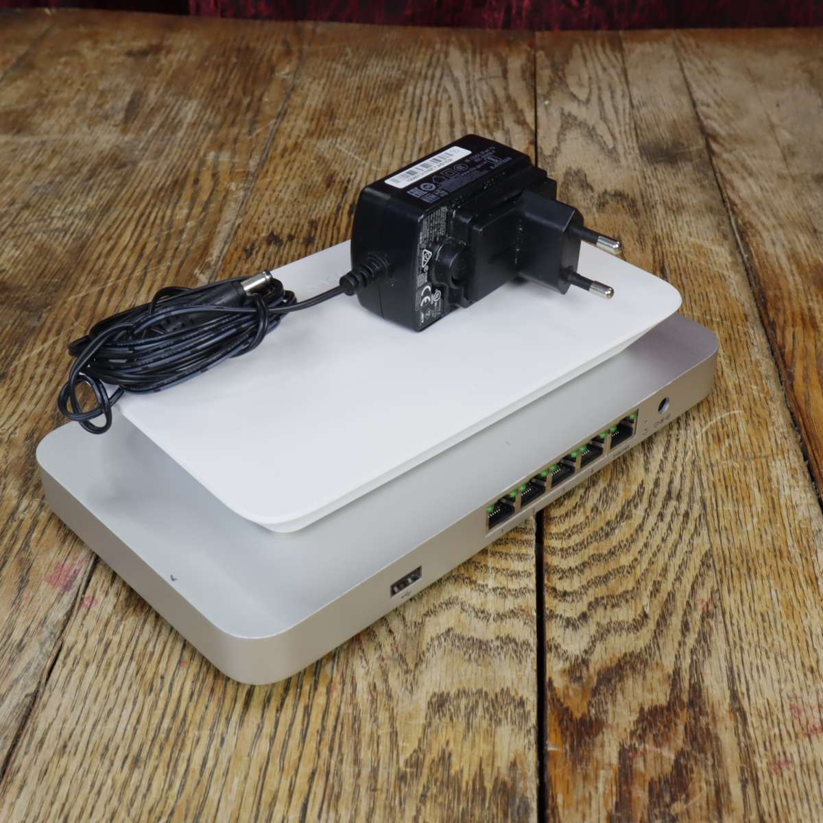 Cisco Cloud Managed Devices | Meraki MX64 and Meraki MR20 | - Pre-Owned