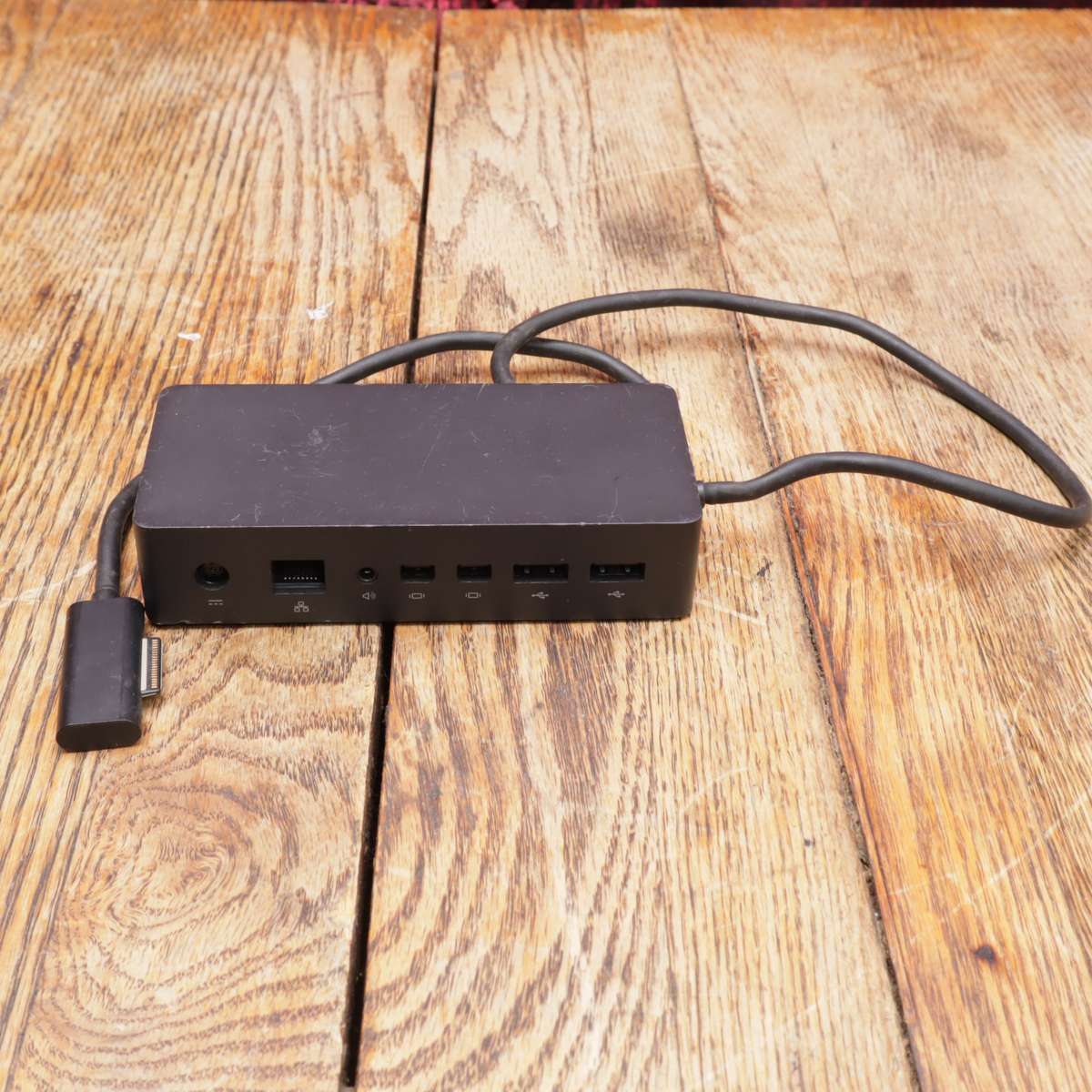 Microsoft Surface Dock 1661 Docking Station