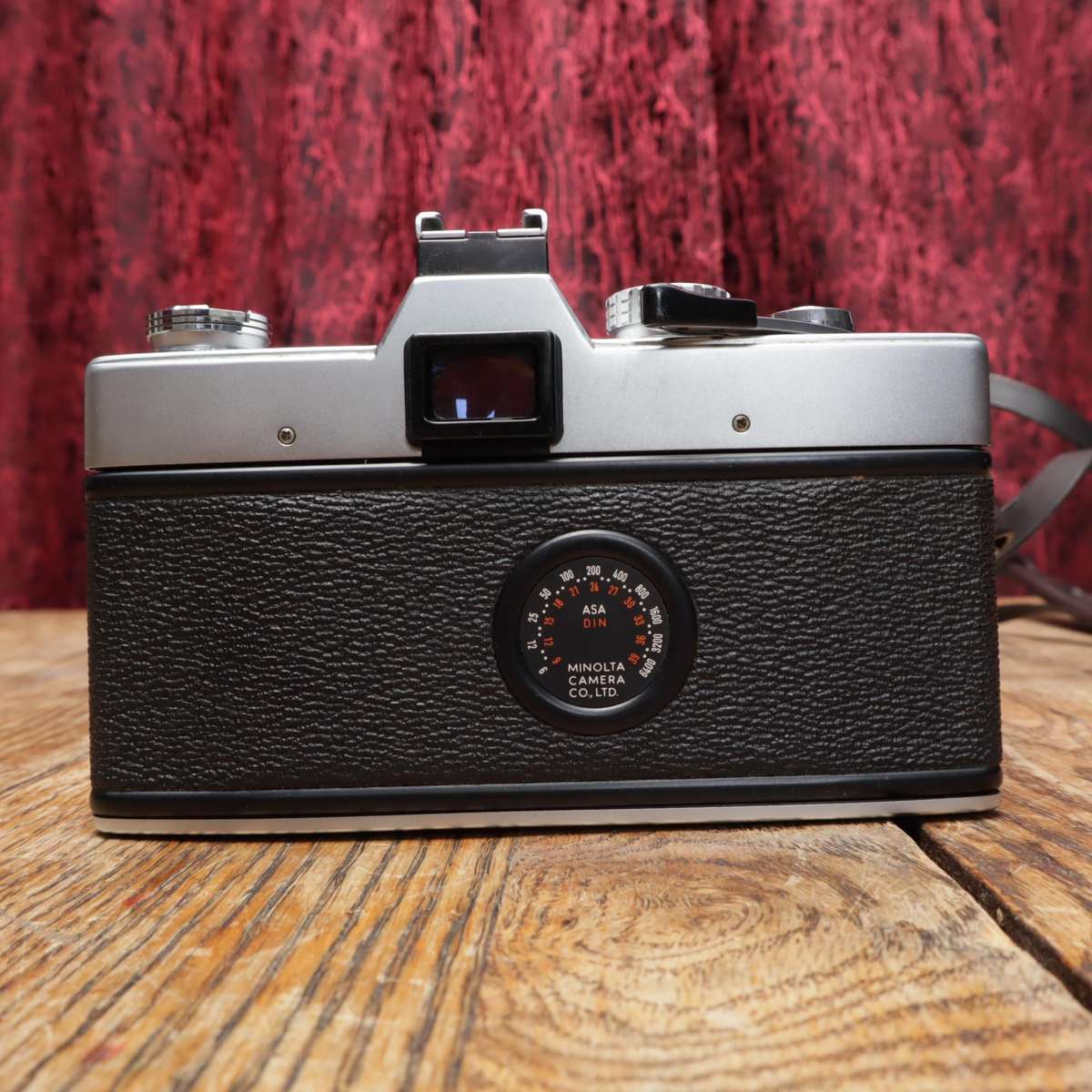 Minolta SRT100 35mm Film SLR Camera with National PE-2410 Flash - MD Rokkor f2/50mm