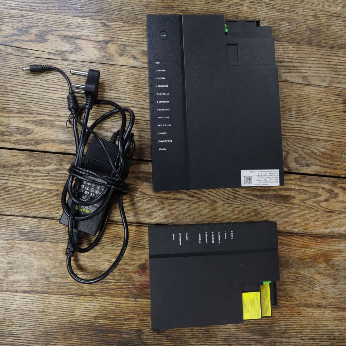 Calix GigaCenter 844G-2 AND GigaHub 812G-2 - Pre-Owned