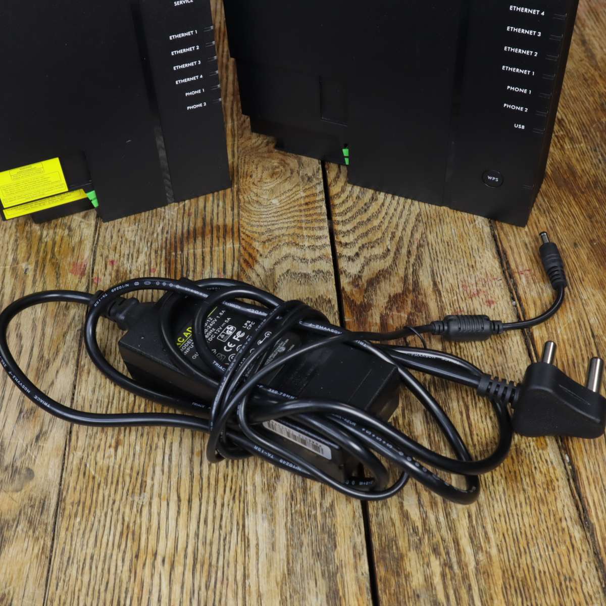 Calix GigaCenter 844G-2 AND GigaHub 812G-2 - Pre-Owned