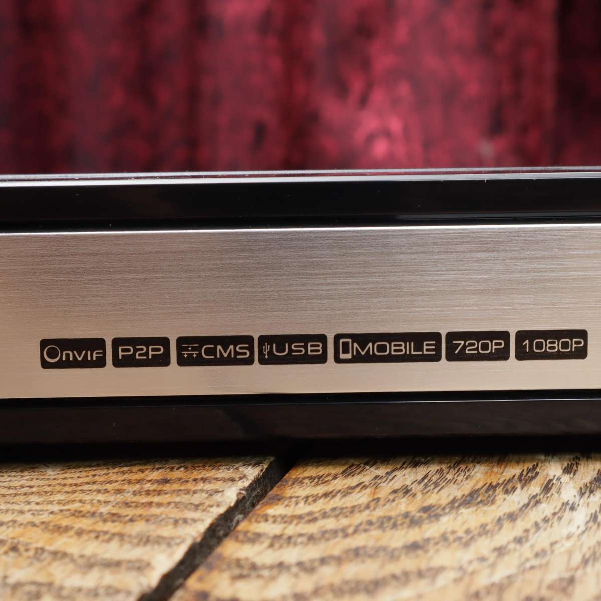 Network Video Recorder 4 Channel VGA HDMI - NVR-9804TR-F
