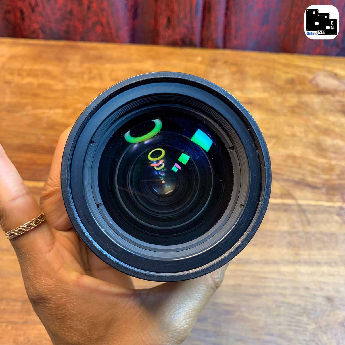 Nikon ED AF-S Nikkor 28-70mm f2.8 - Silent Wave Motor