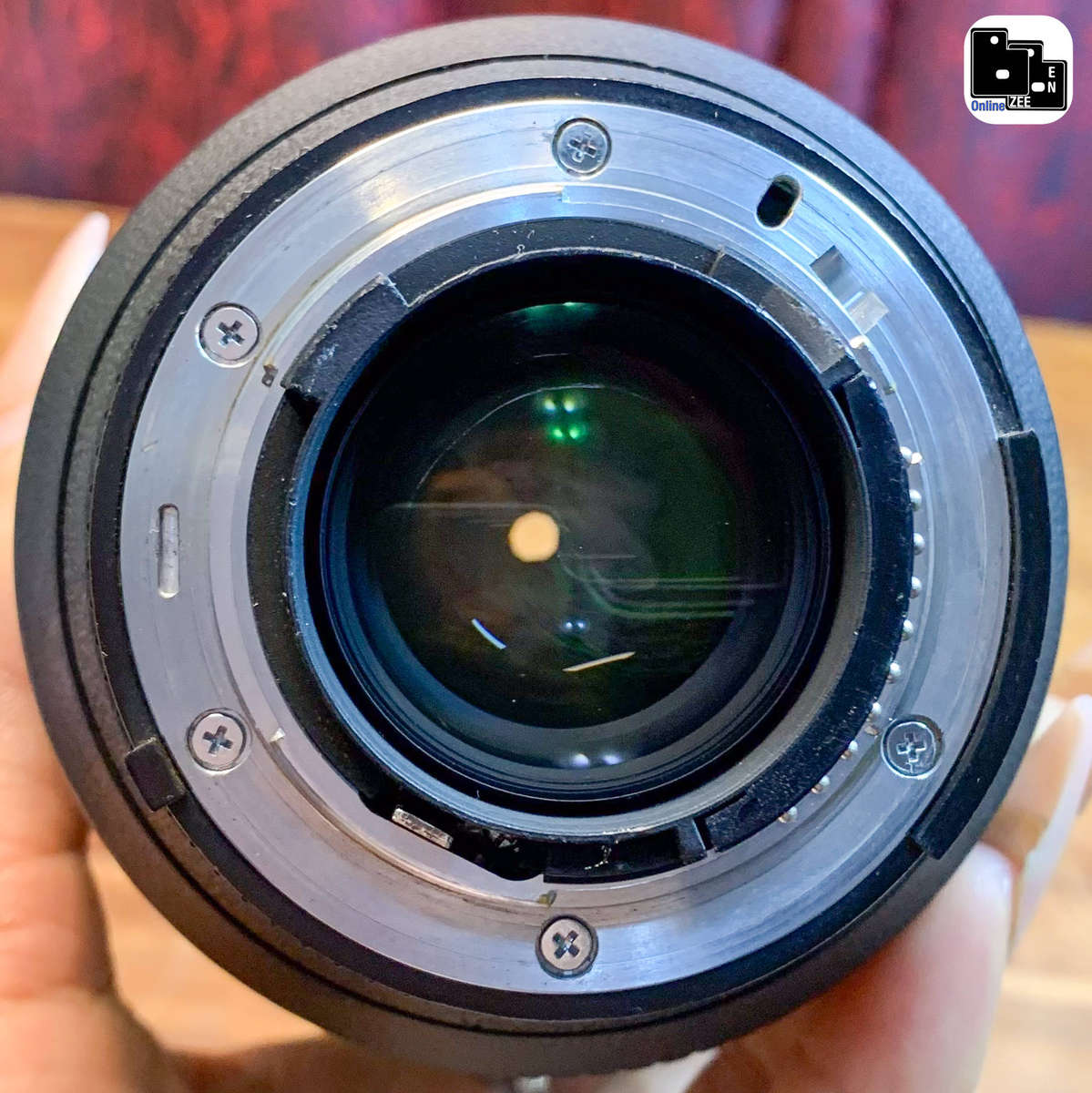 Nikon ED AF-S Nikkor 28-70mm f2.8 - Silent Wave Motor