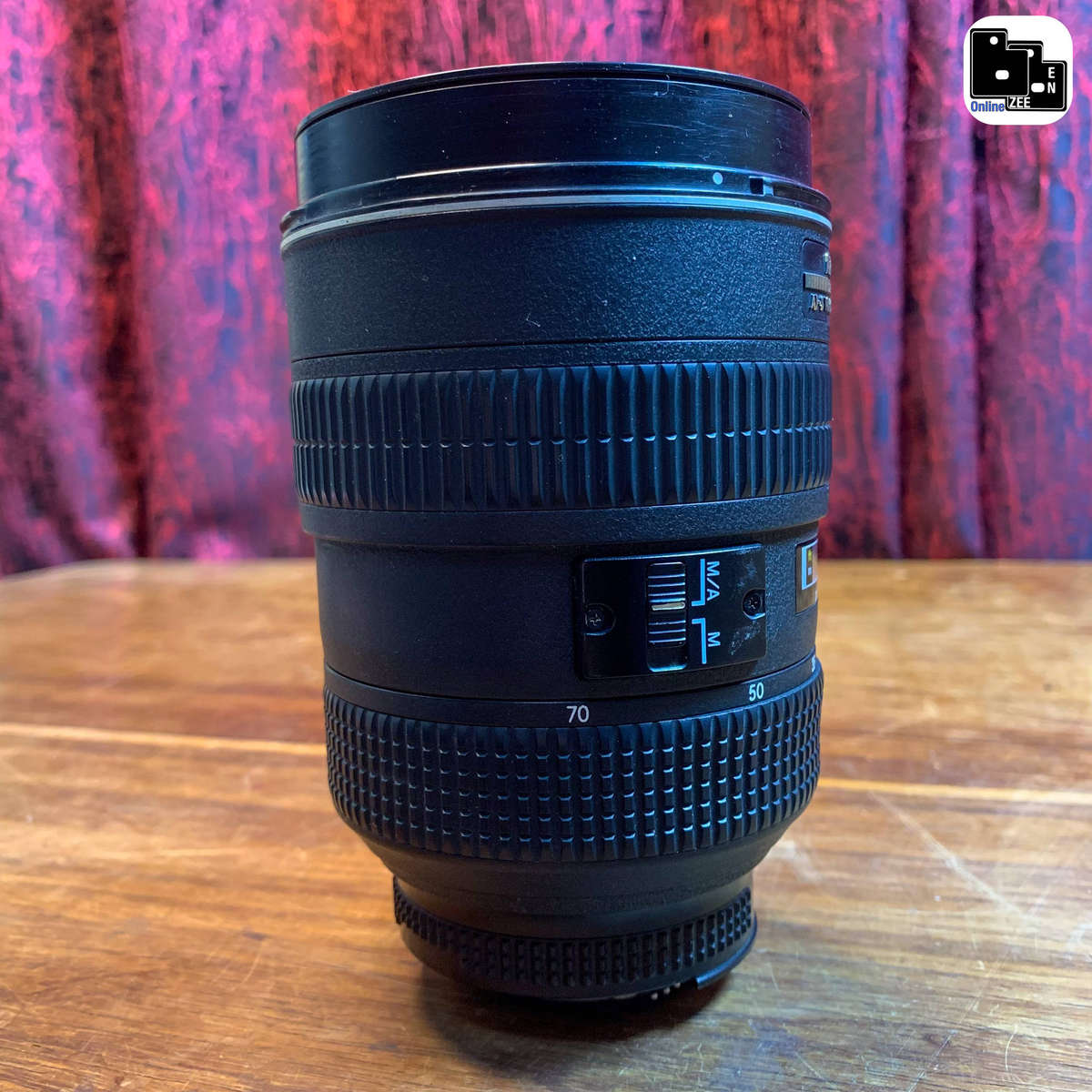 Nikon ED AF-S Nikkor 28-70mm f2.8 - Silent Wave Motor