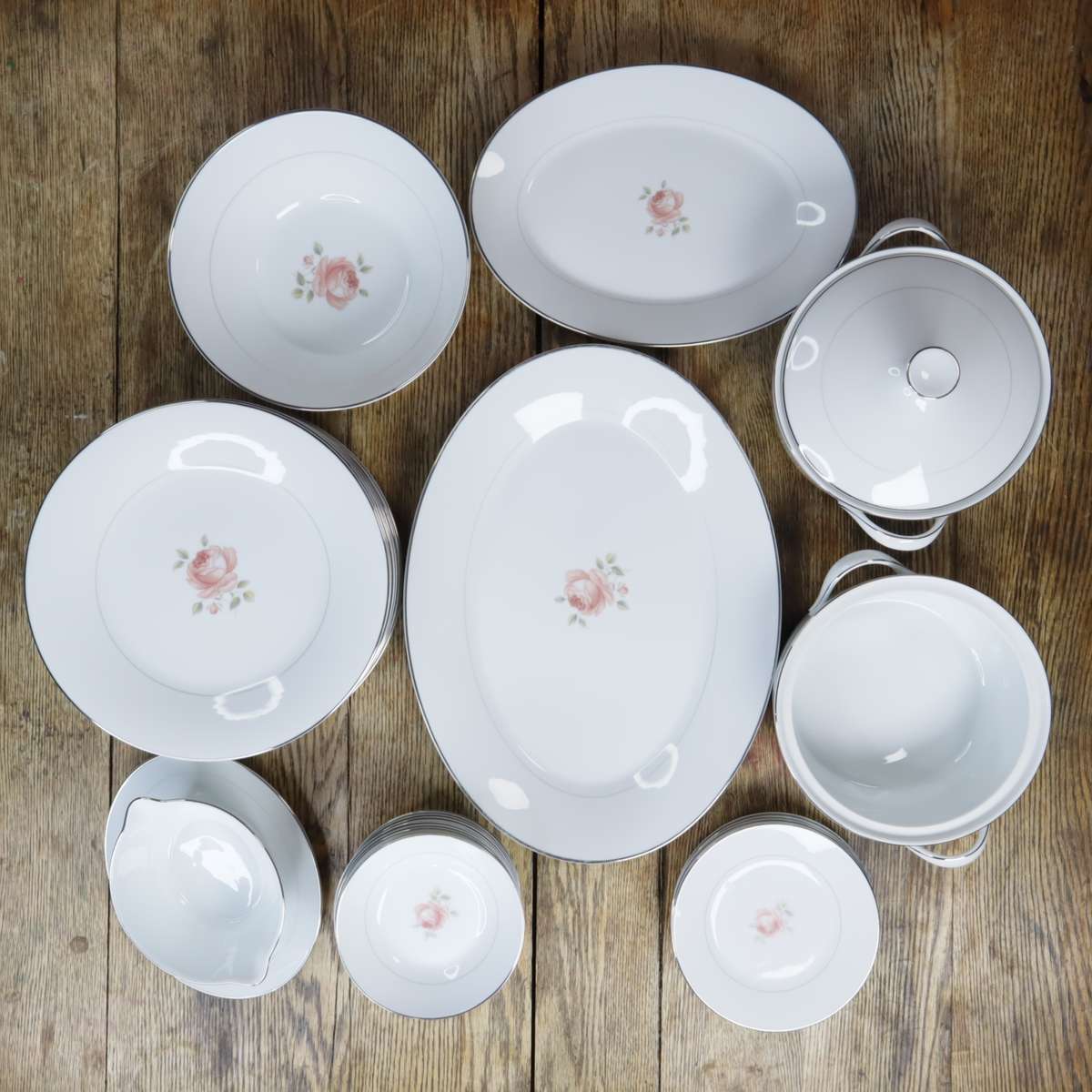 Noritake 6410 Delano Dinner Set - 26 PCS