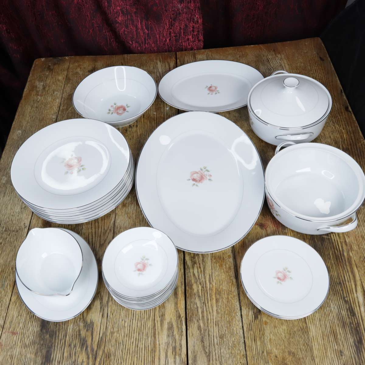 Noritake 6410 Delano Dinner Set - 26 PCS