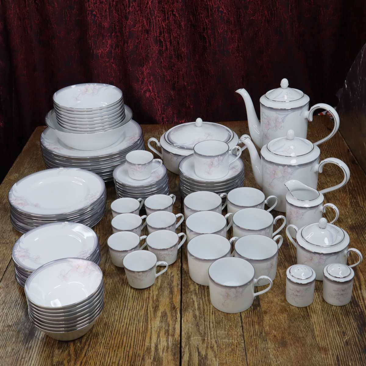80 Pcs Noritake Evening Mood 3788 Fine China Dinnerware Porcelain Dinner Set