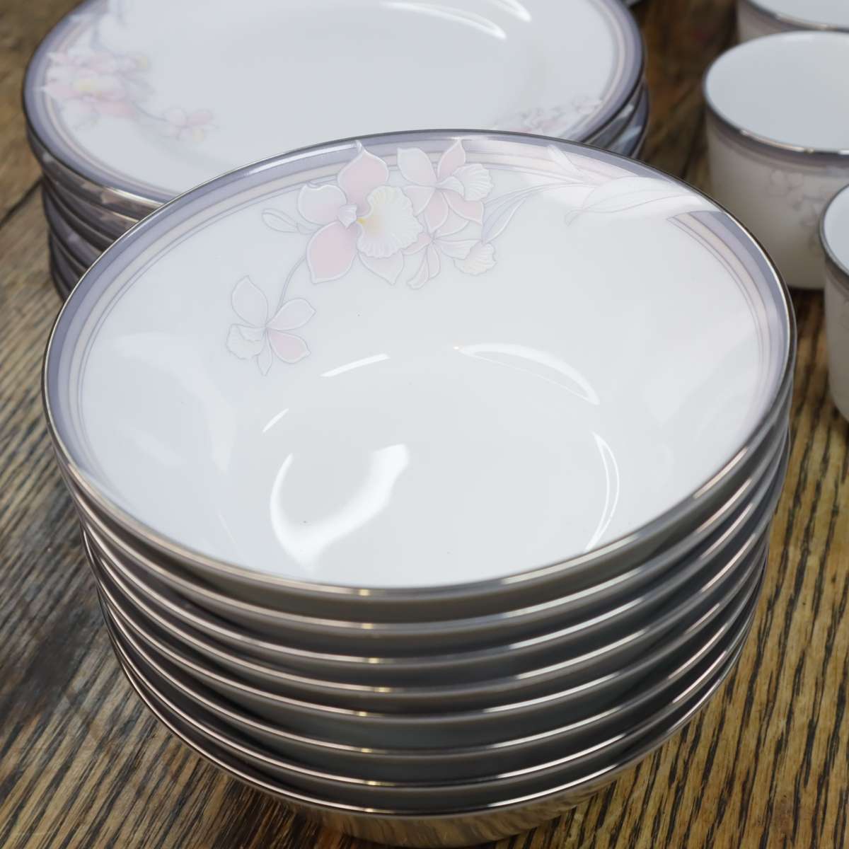 80 Pcs Noritake Evening Mood 3788 Fine China Dinnerware Porcelain Dinner Set