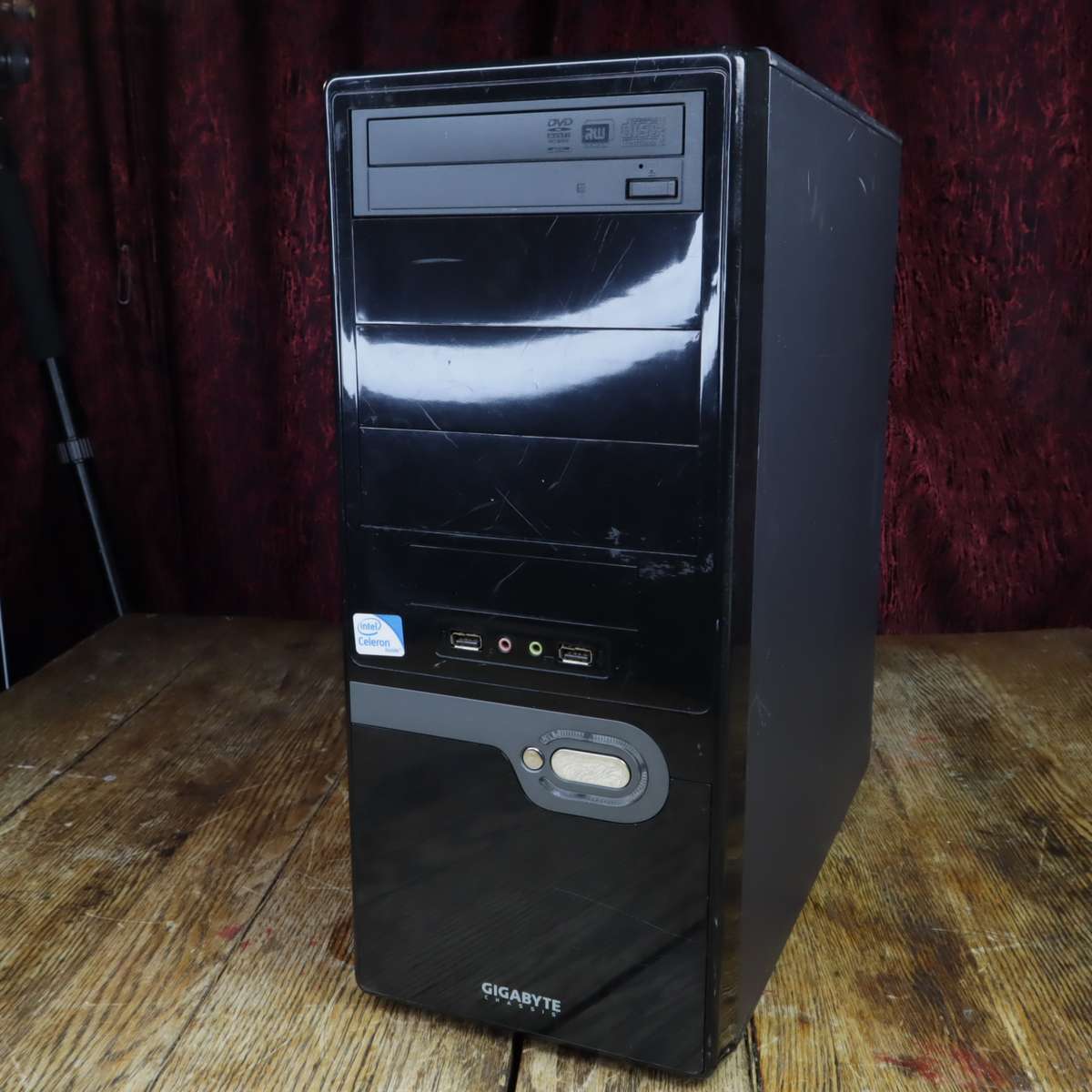 Gigabyte Desktop PC | NVIDIA Geforce 210 | Celeron® - Dual Core | 2.5GHZ | 3GB RAM | 500GB HDD