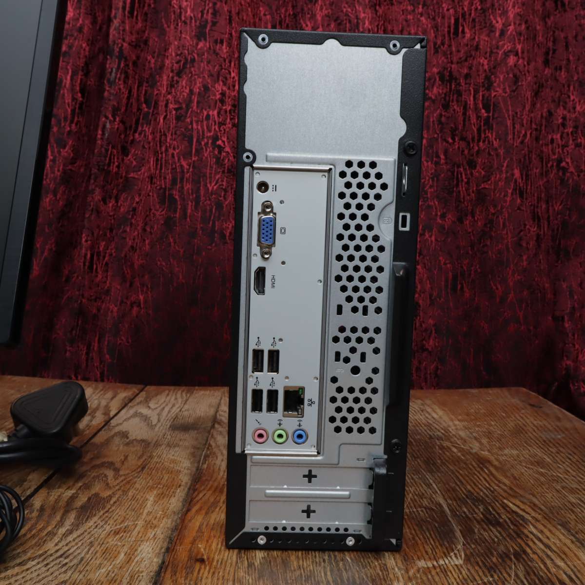 Acer Aspire XC-830 PC Set + 19.5" LG Monitor (20M35) + Lenovo Mouse + Keyboard - Pre-Owned