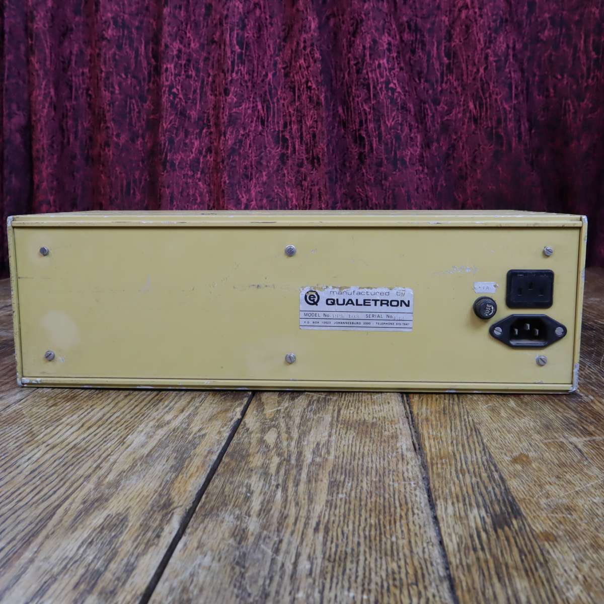 QUALETRON Old-School Bench Dual Power Supply - 30V 1A - QPS-103