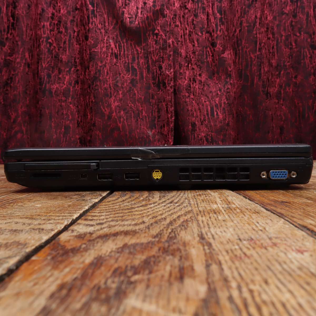 15" Proline MS-1642 Notebook 4GB RAM 2.5GHz Intel® Core TM 2 Duo - P1642