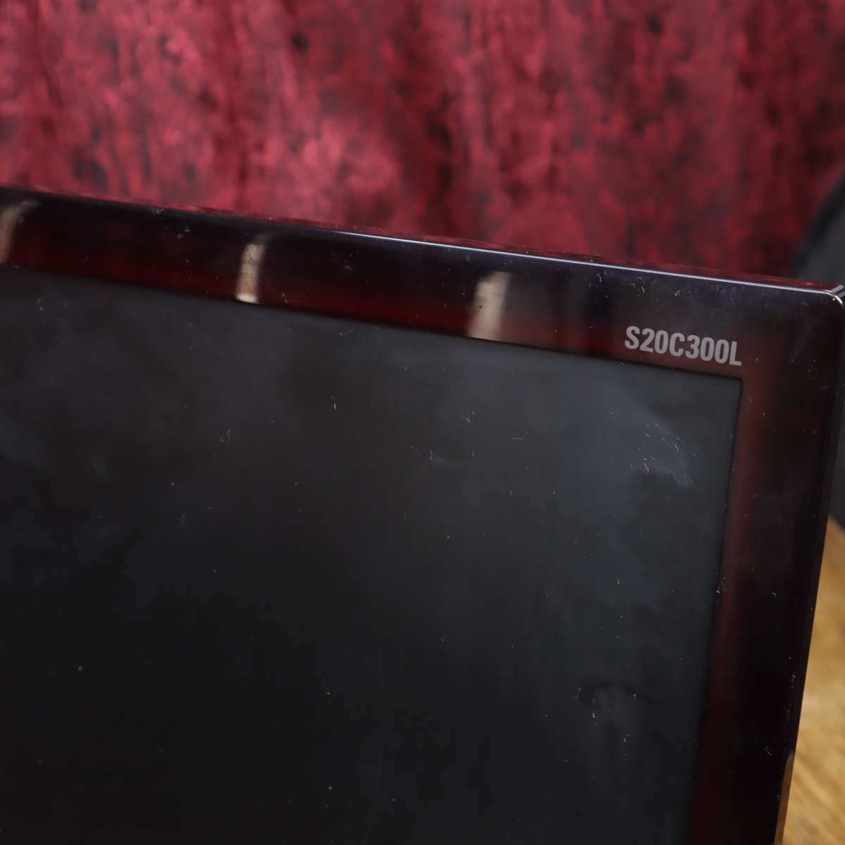 Samsung S20C300BL 19.5" LED Monitor 1600 x 900 - Pre-Owned