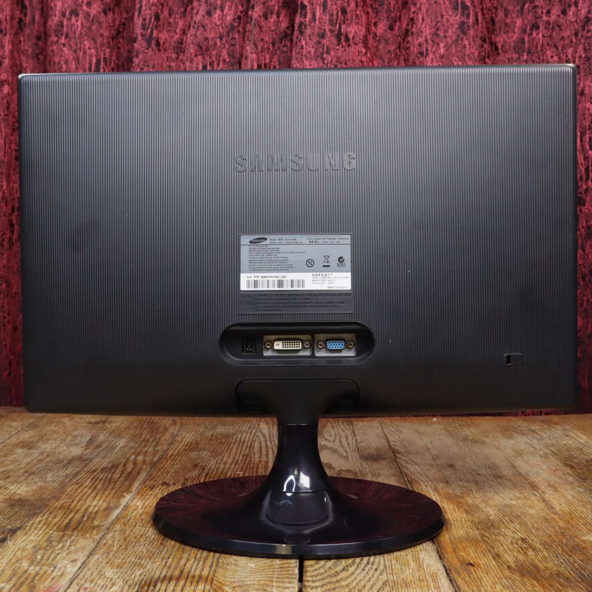 Samsung S20C300BL 19.5" LED Monitor 1600 x 900 - Pre-Owned