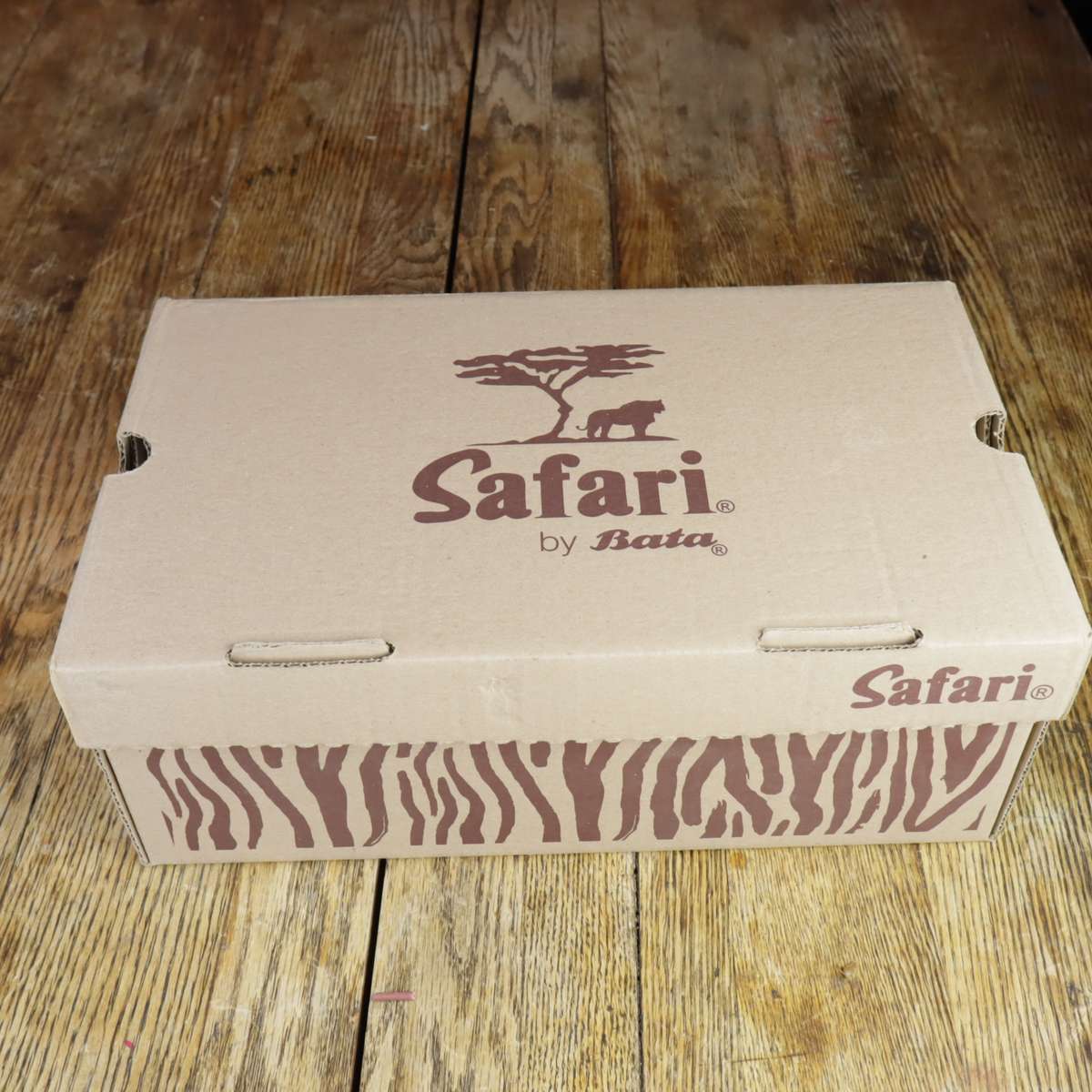 Safari by Bata Men's Nubuck Atoll shoes - Size 11