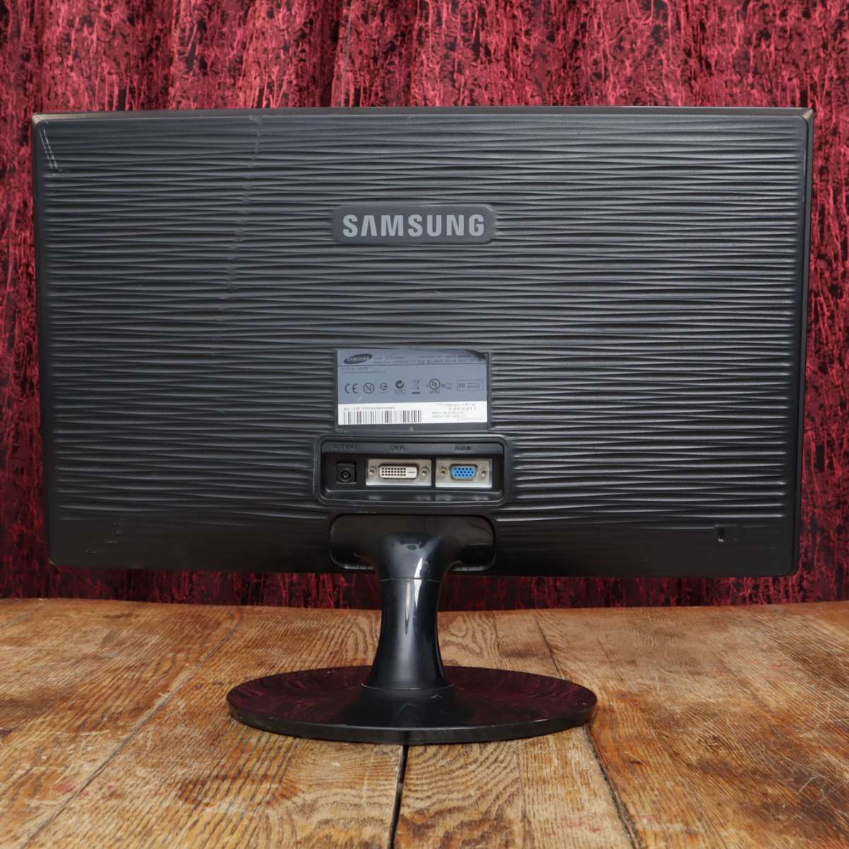 Samsung SyncMaster BX2031 LED 19.5" Monitor 1600 x 900 - Pre-Owned