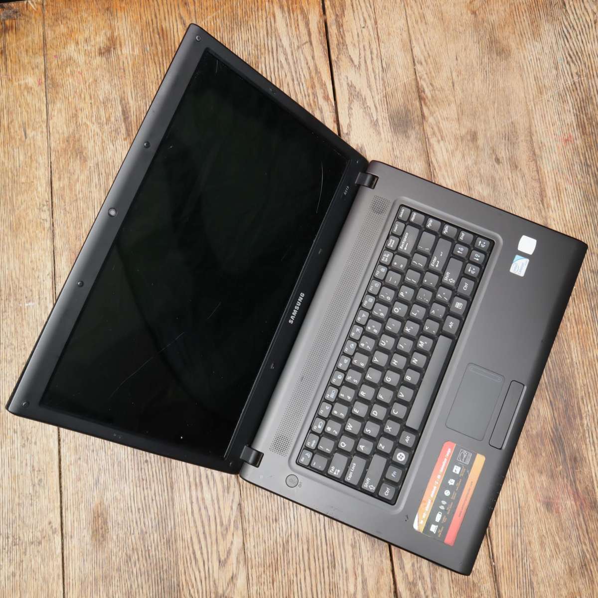 SAMSUNG Notebook Laptop NP-R519-JA02ZA 250GB HDD 1.8GHz Intel Celeron 2GB RAM