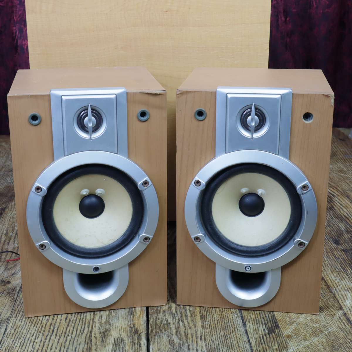 Sansui Speaker System - Sub-woofer MC-1100DSSW and Mains LXS-M330