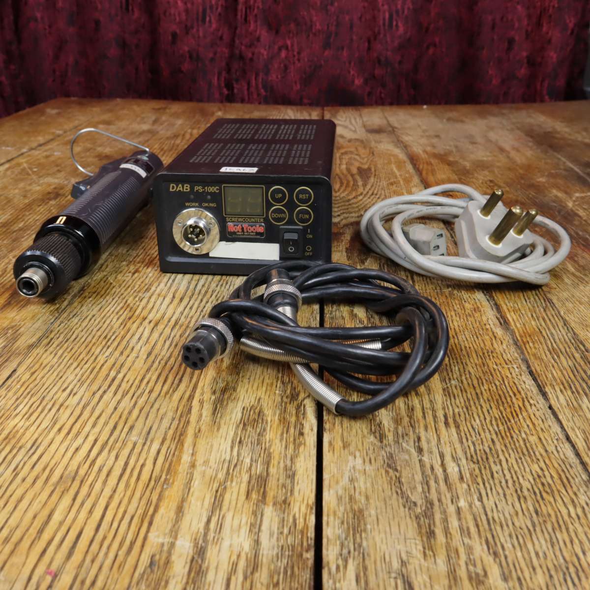 Bench Electric Screwdriver With Control Box - Pre-Owned