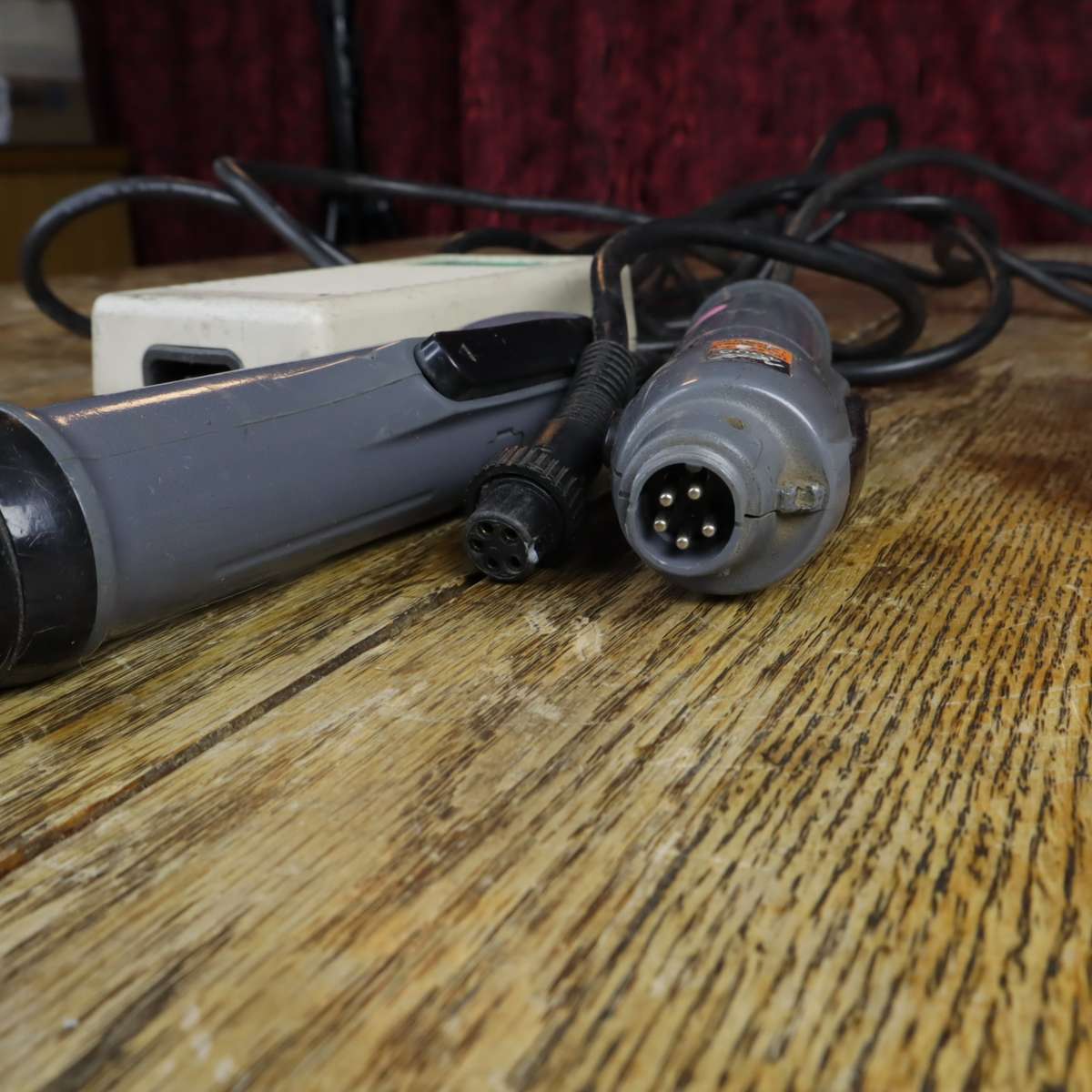 ASA 4500 LOW TORQUE ELECTRIC SCREWDRIVER WITH APS-35A POWER SUPPLY