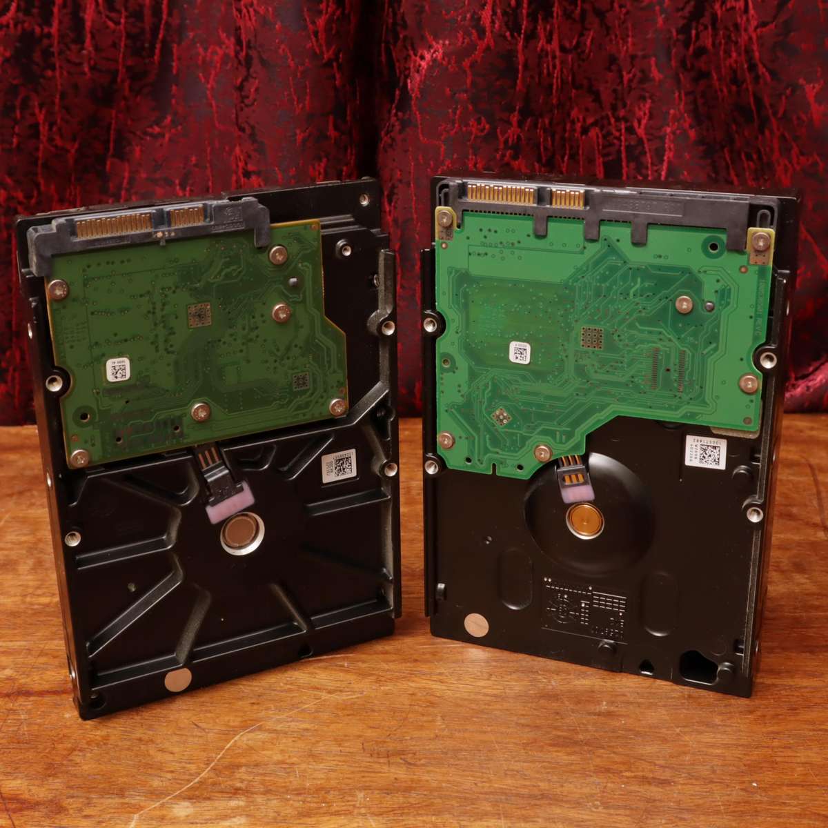 Seagate 1TB Desktop 3.5" Hard Drives ST31000524AS SATA 6Gb/s 7200RPM