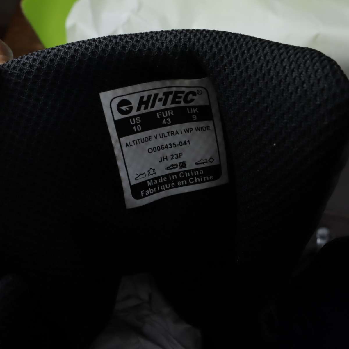 Hi-Tec Altitude V Ultra i WP Wide Men's Leather Shoes (US: 10 (UK: 9) (EU: 43)