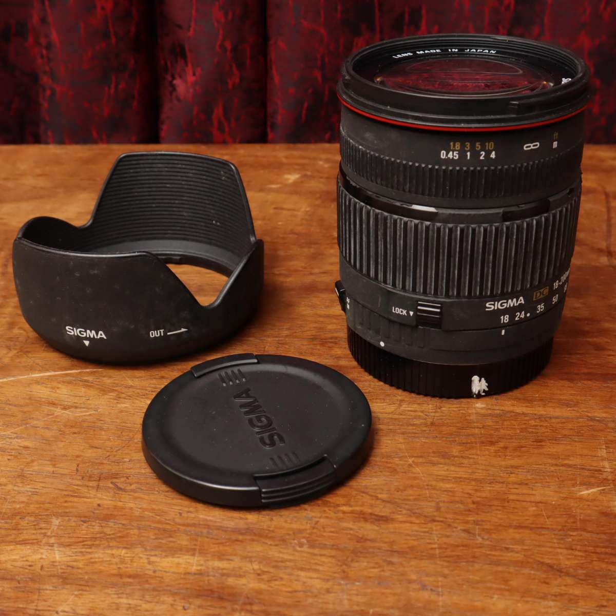 Sigma DC Macro 18-200mm f3.5-6.3 Lens for Canon