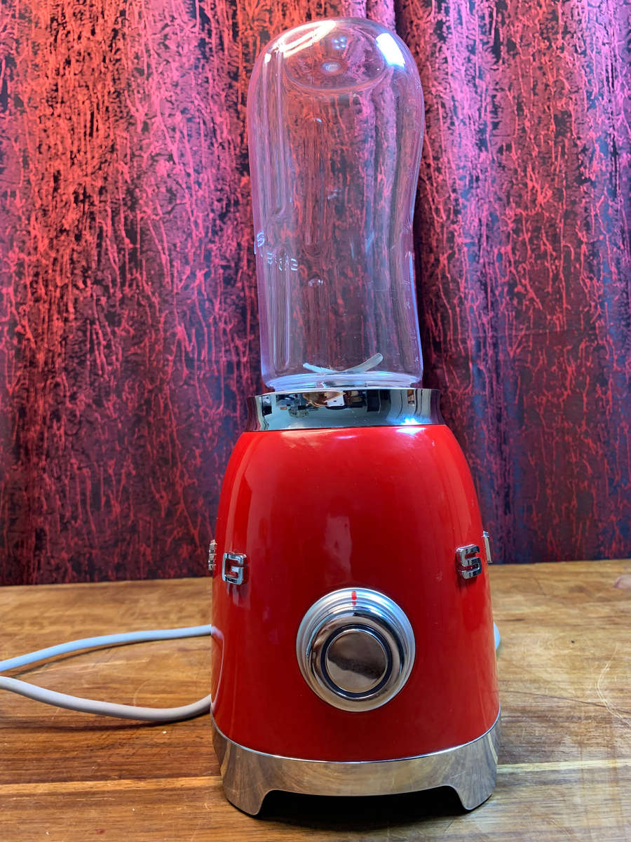 Smeg Red Personal Blender - PBF01RDEU