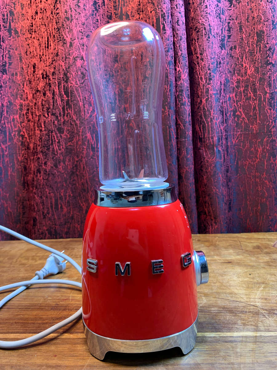 Smeg Red Personal Blender - PBF01RDEU