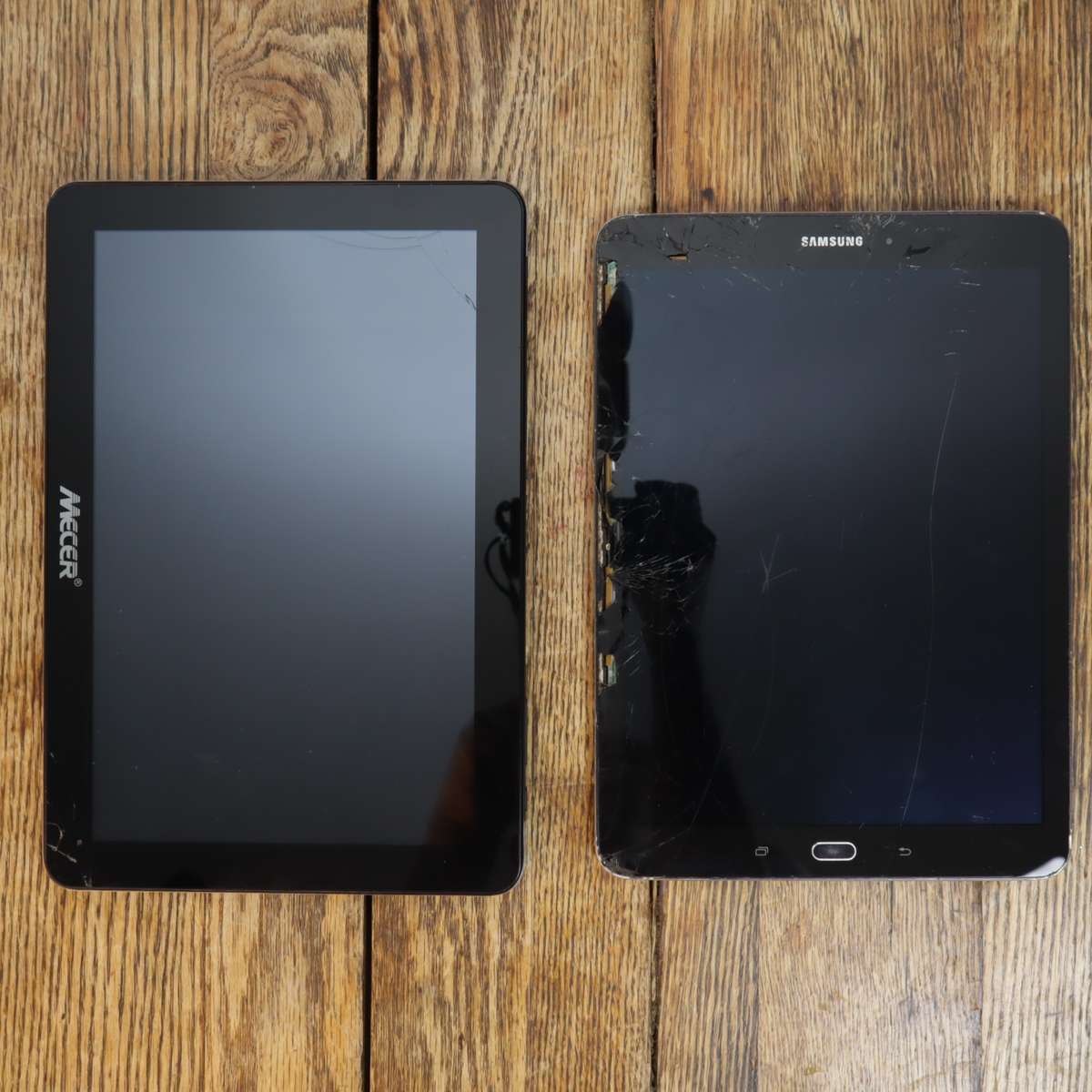 Mecer 10.1" 3D + WiFi Tablet 101P51C and Samsung Galaxy Tab S2 9.7" SM-T815