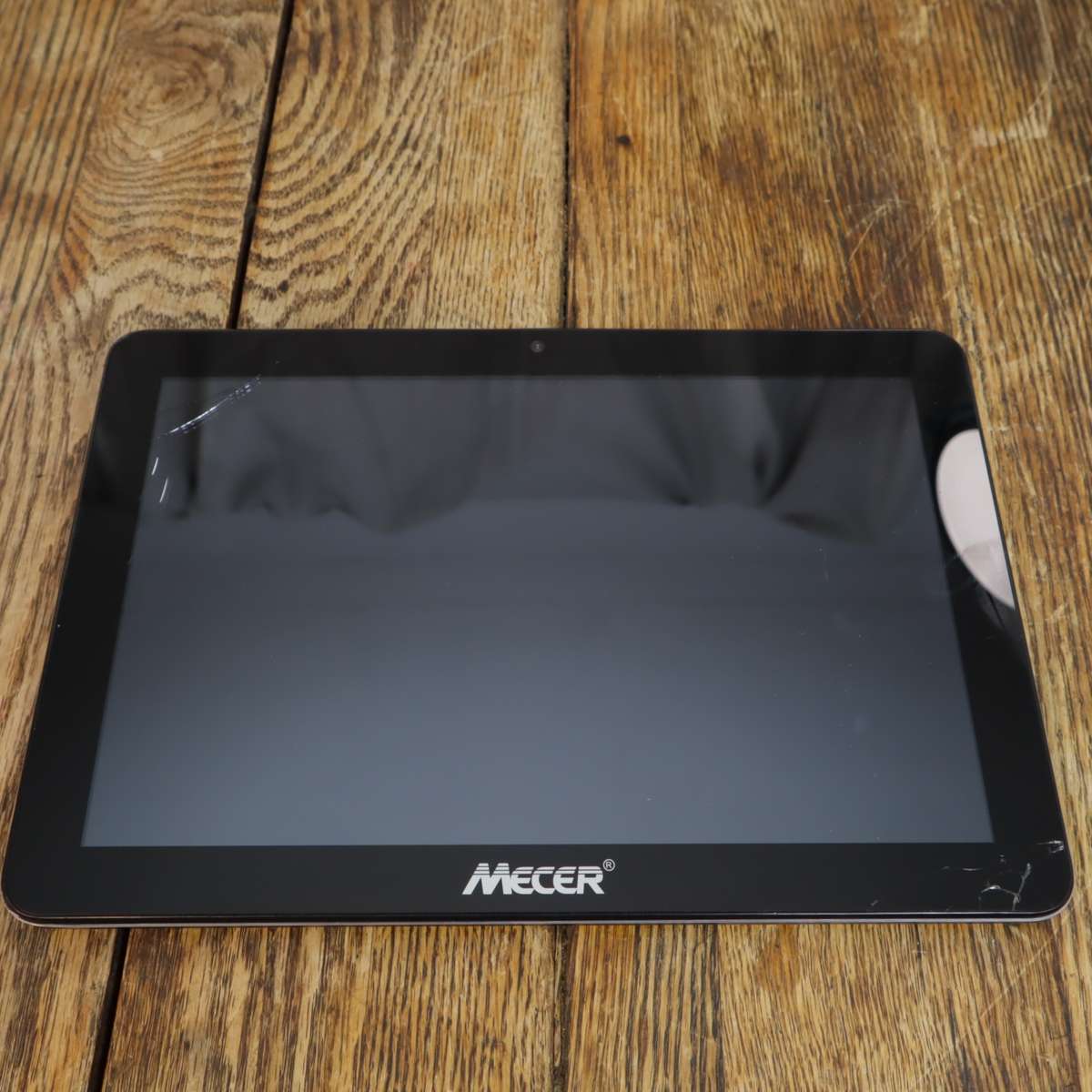 Mecer 10.1" 3D + WiFi Tablet 101P51C and Samsung Galaxy Tab S2 9.7" SM-T815