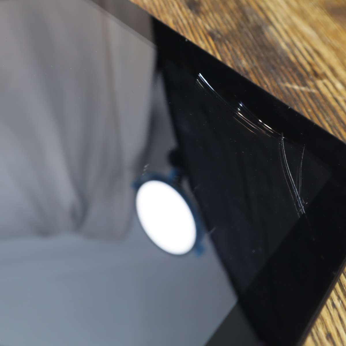 Mecer 10.1" 3D + WiFi Tablet 101P51C and Samsung Galaxy Tab S2 9.7" SM-T815