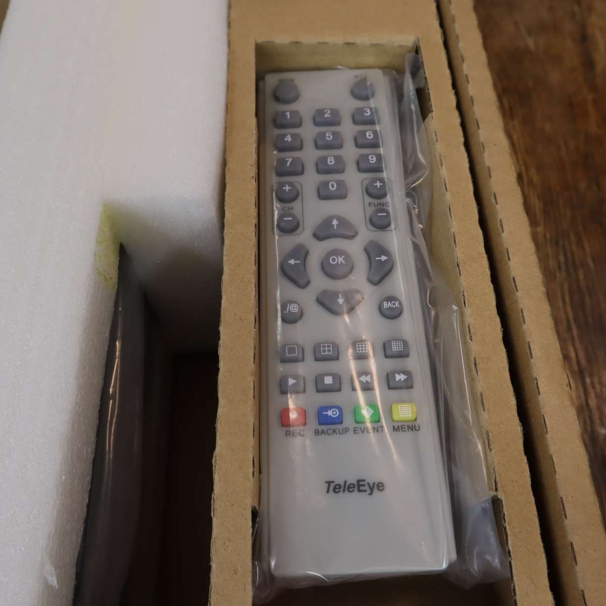 TeleEye 16-Channel Digital Video Recorder DVR - RA216