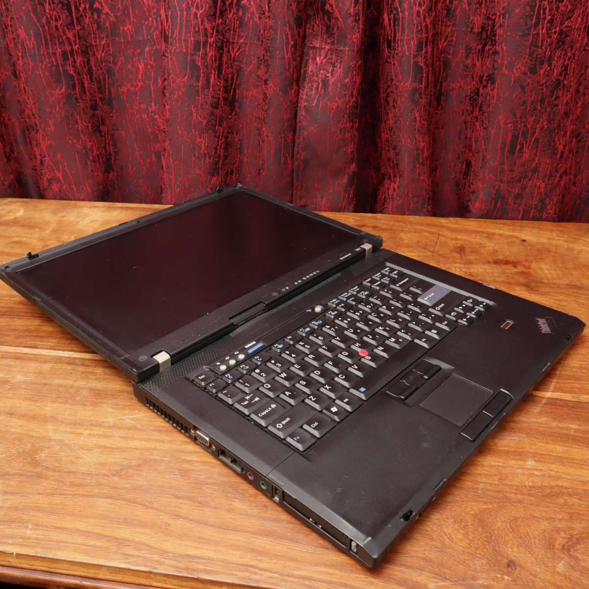 Lenovo ThinkPad T60 180GB HDD 1.83GHz 2GB RAM Core TM 2 Core T5600