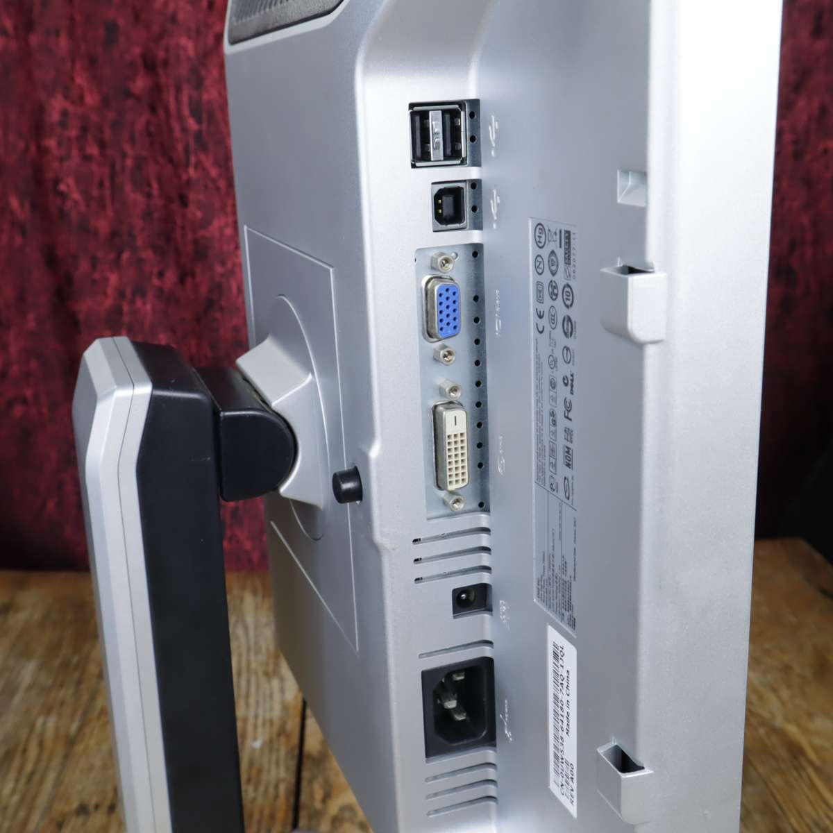 Dell LCD Monitor 1908FPc 19" | 5ms | USB Port | - Pre-Owned