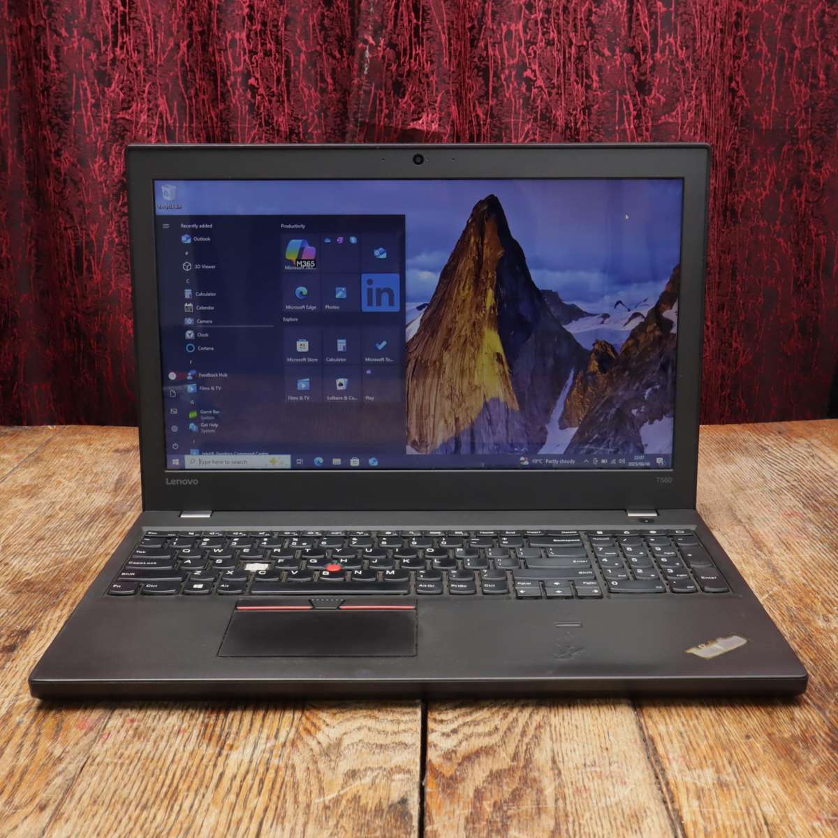 Lenovo ThinkPad T560 Core i5 500GB HDD 2.3GHz 4GB RAM 15.6" Laptop
