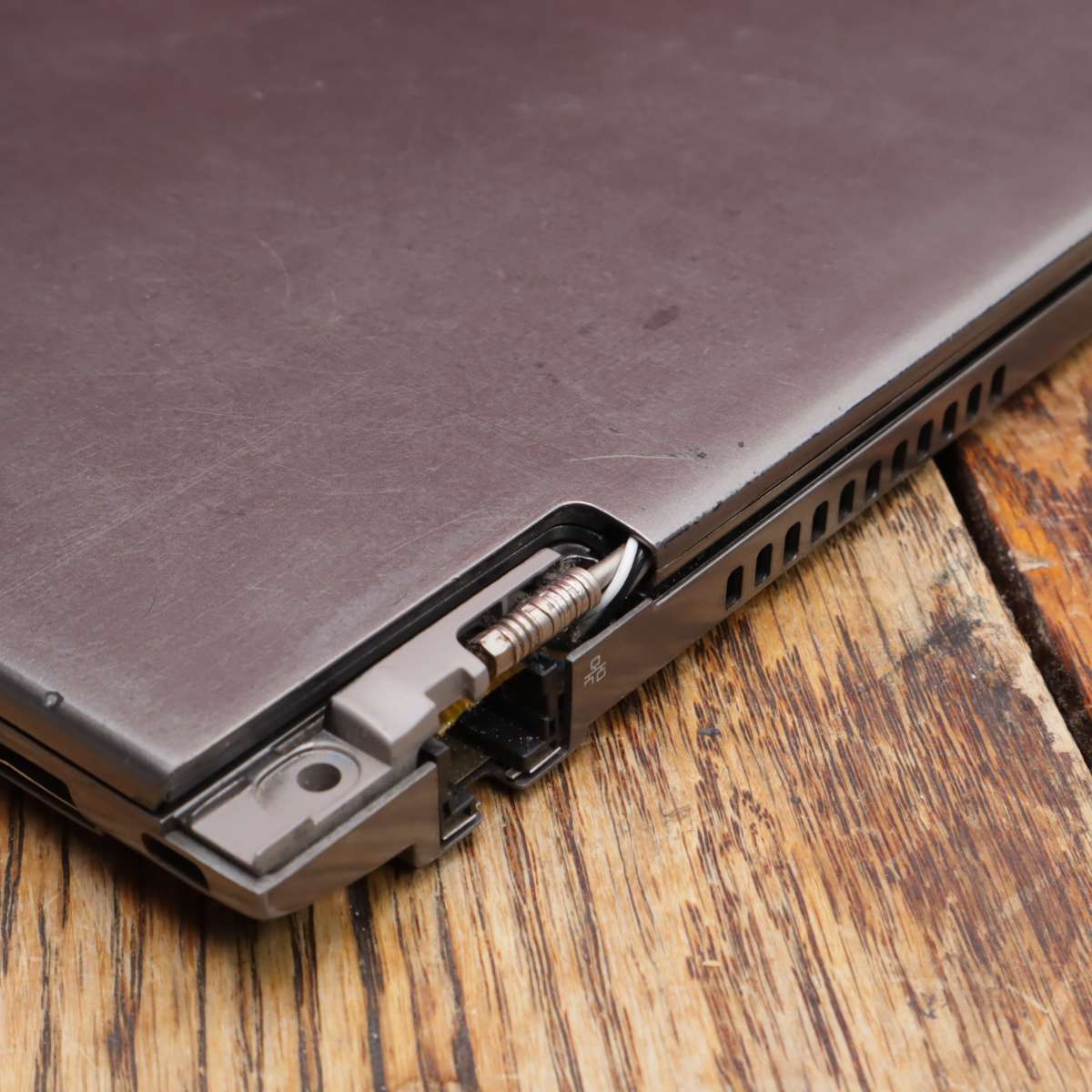 Toshiba Portege Z930 13" Laptop PC Core i7 4GB RAM 2.1GHz