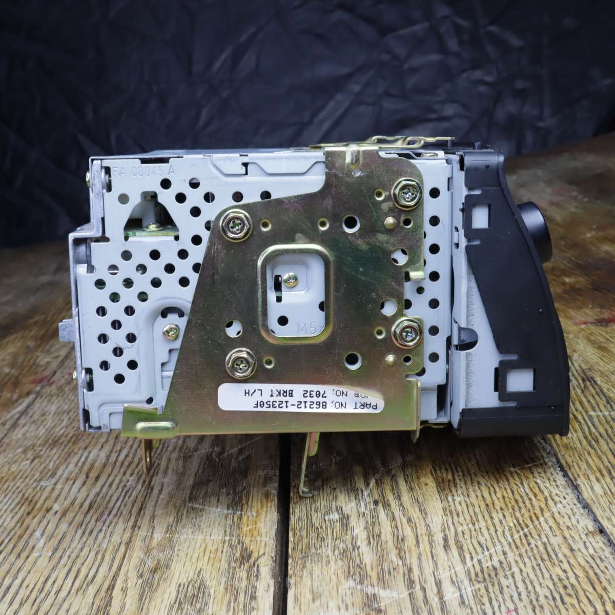 Toyota Overhead Unit Radio 86120-02260 W58802 - Pre-Owned