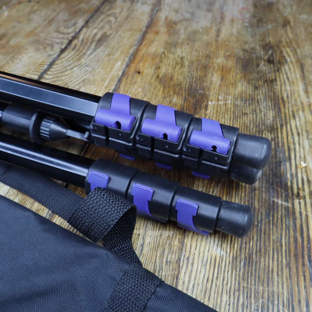 Hahnel Triad 60 Lite Professional Tripod - Pre-Owned (LIKE NEW)