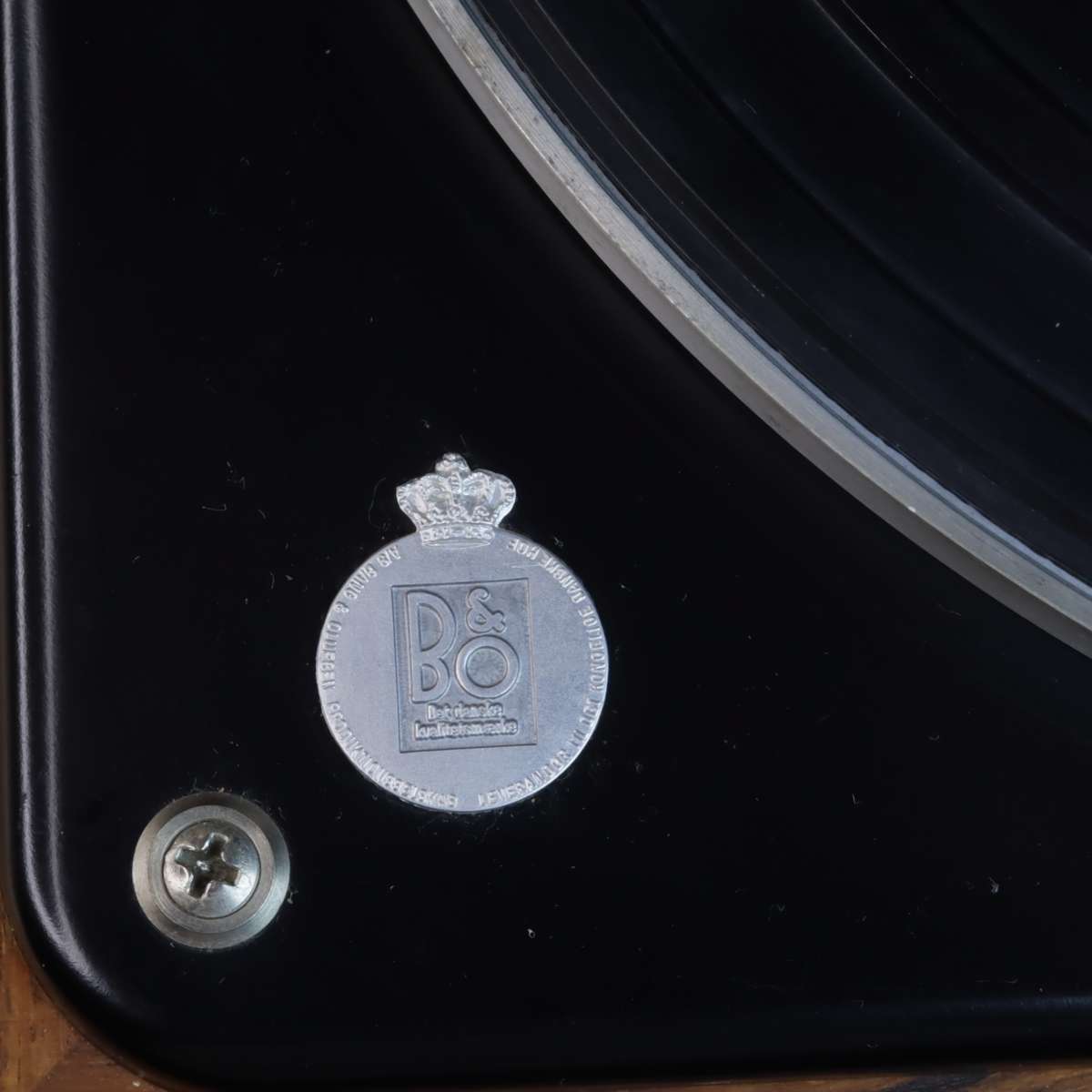 B&O (BANG & OLUFSEN) BEOGRAM 1000 TURNTABLE