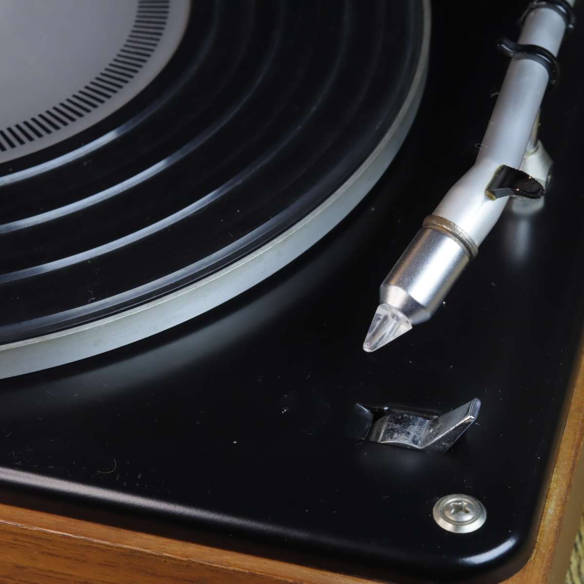 B&O (BANG & OLUFSEN) BEOGRAM 1000 TURNTABLE