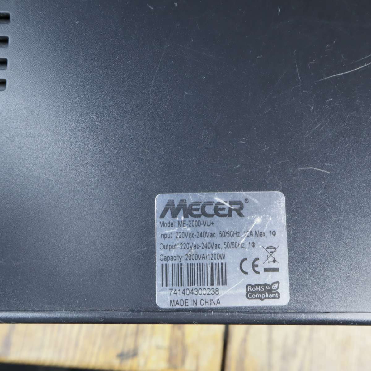 Mecer ME-2000-VU+ AND Powercom Black Knight BNT-2000AP UPS LOT - Pre-Owned