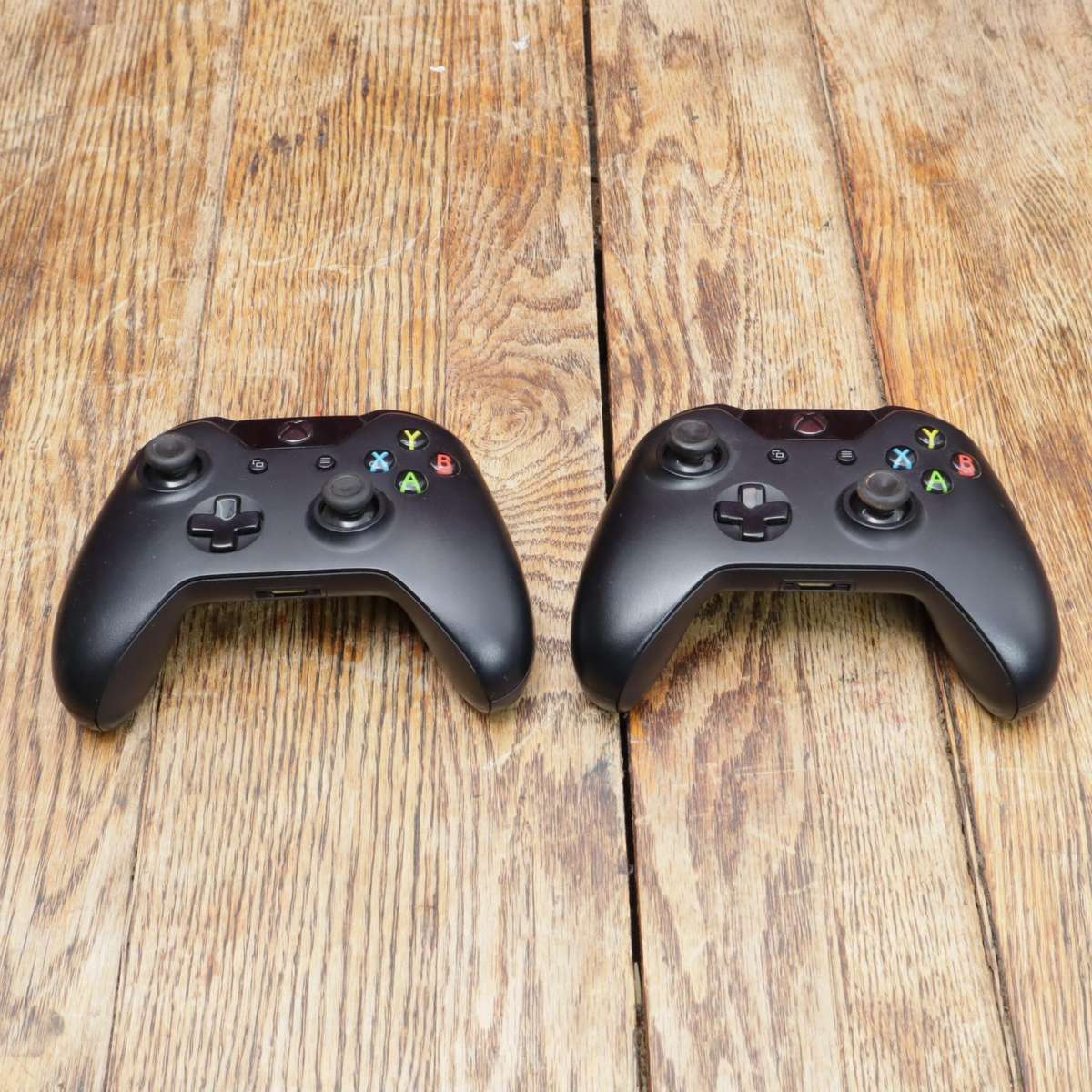 2 Pcs - Wireless Controller for Xbox One - Model 1537