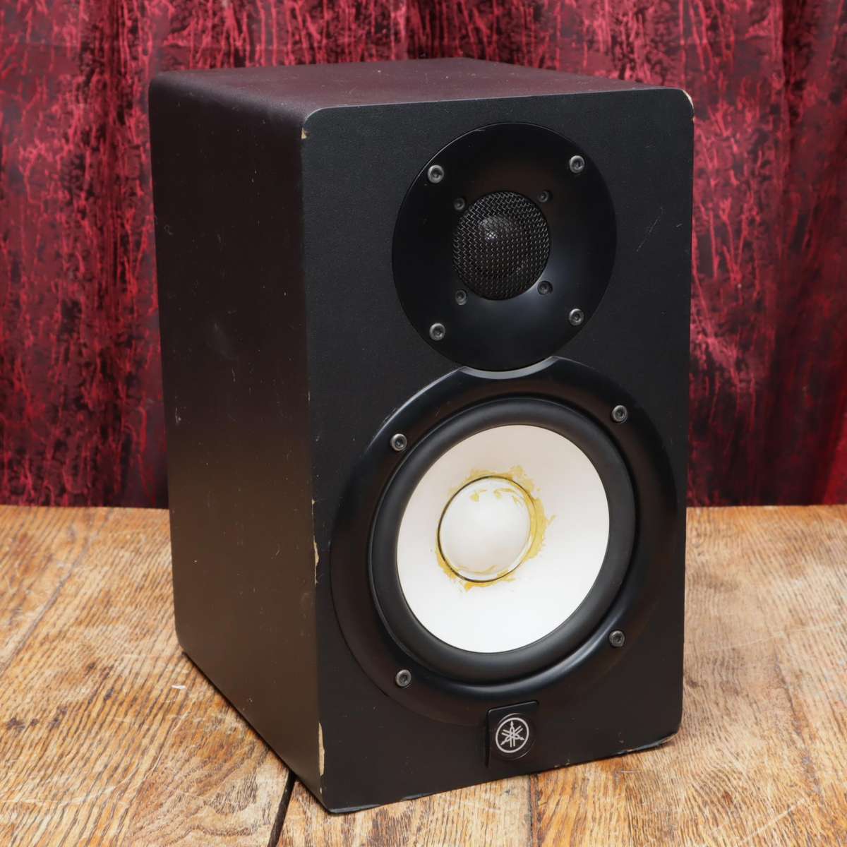 Yamaha HS5 Powered Active Studio Monitor
