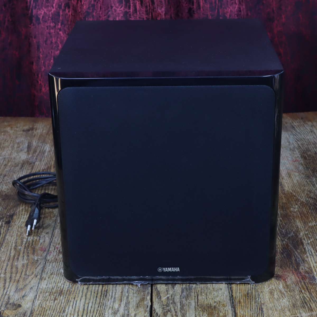 Yamaha NS-SW40 Active Subwoofer for Home Theatre