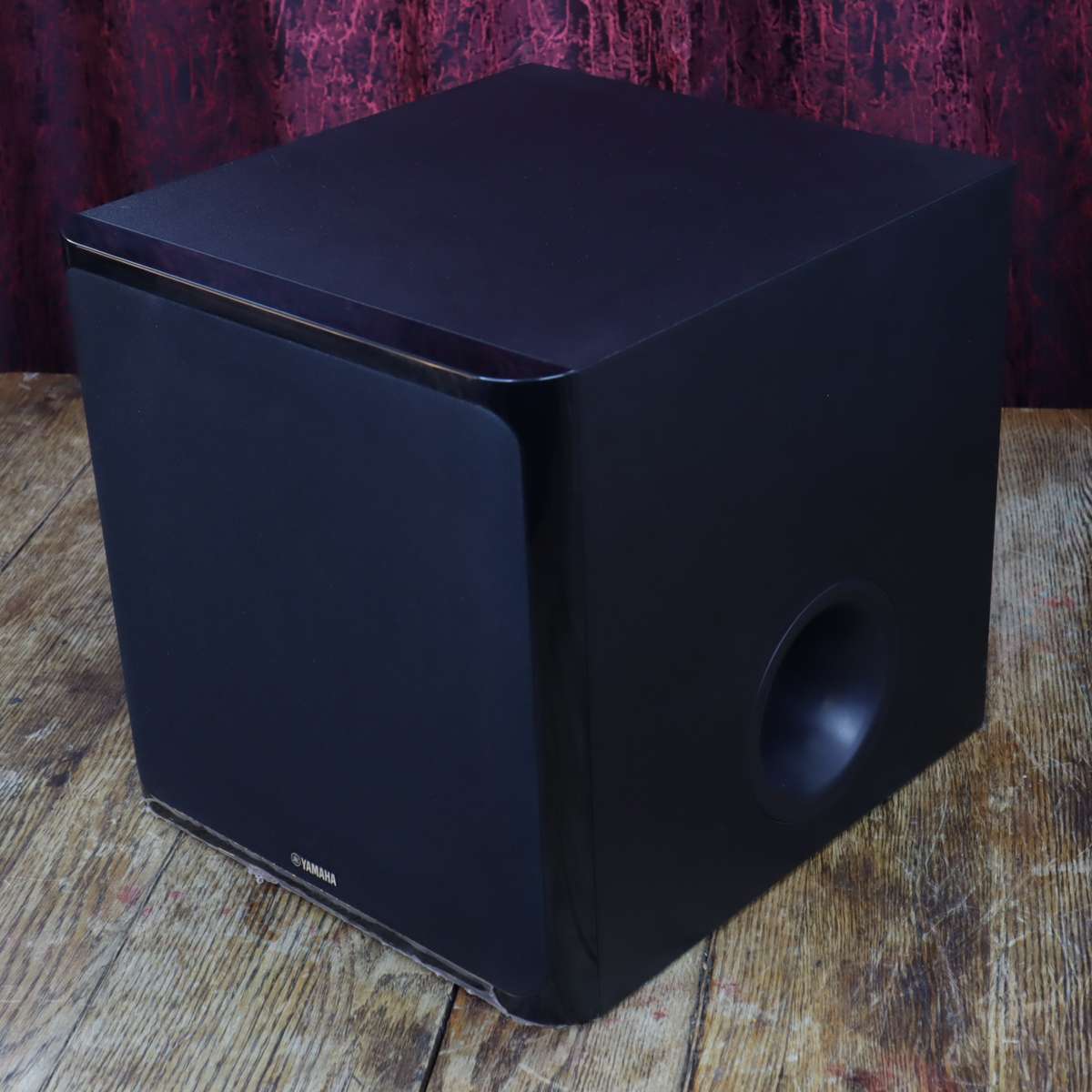 Yamaha NS-SW40 Active Subwoofer for Home Theatre