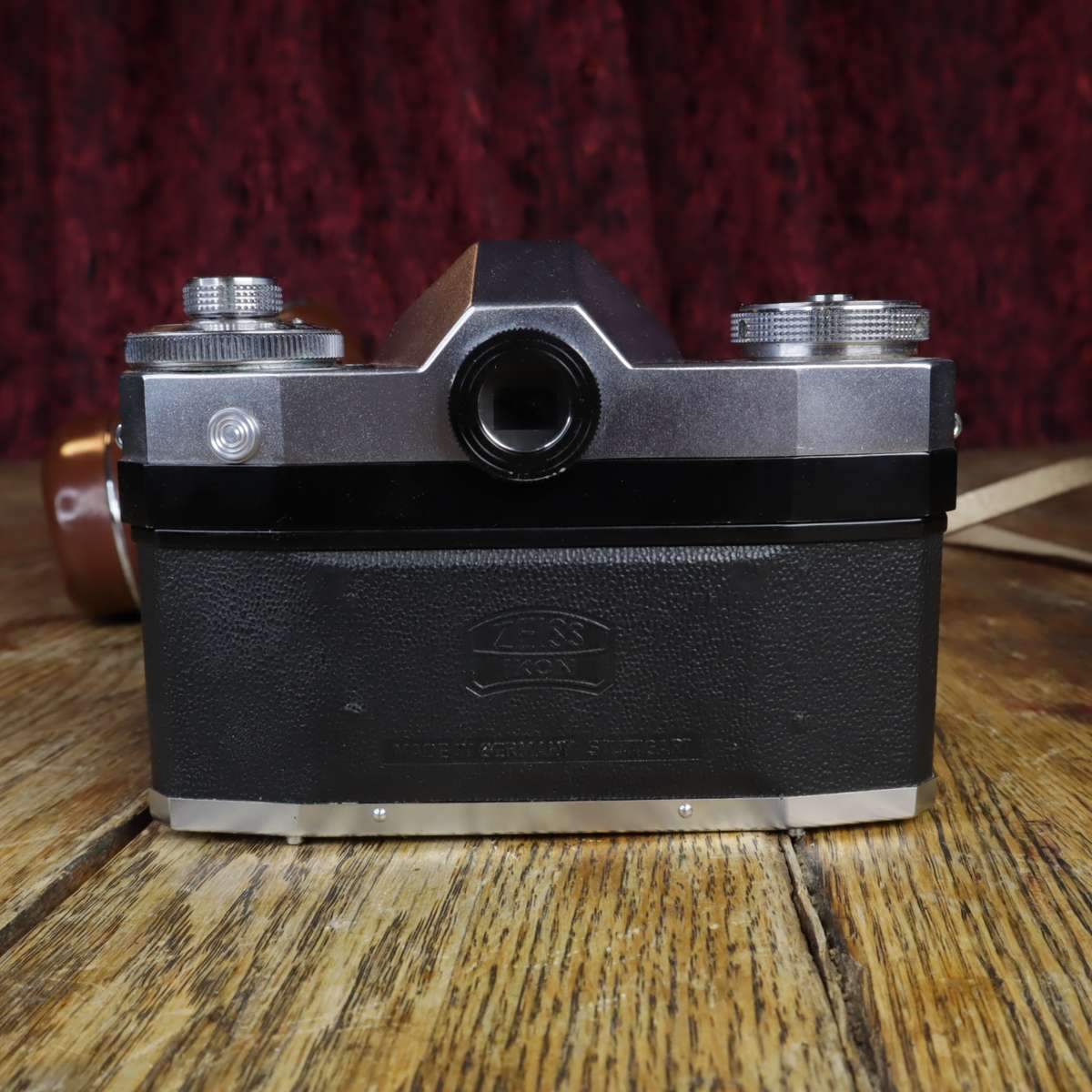 Zeiss Ikon ContaFlex | Carl Zeiss Tessar 45mm f2.8 Lens
