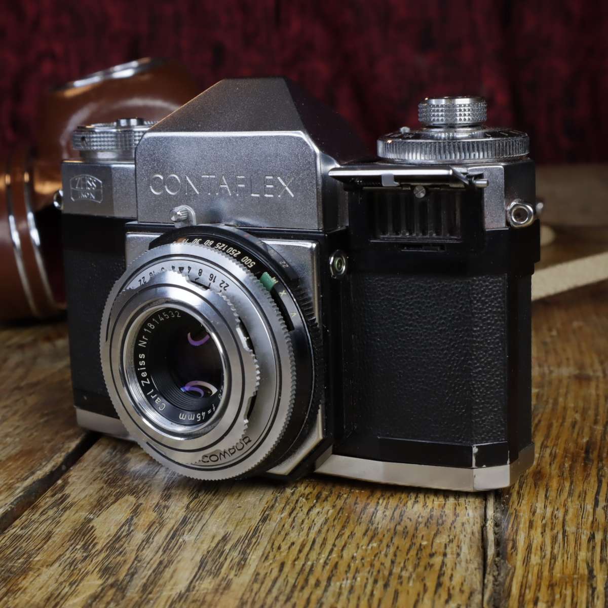 Zeiss Ikon ContaFlex | Carl Zeiss Tessar 45mm f2.8 Lens
